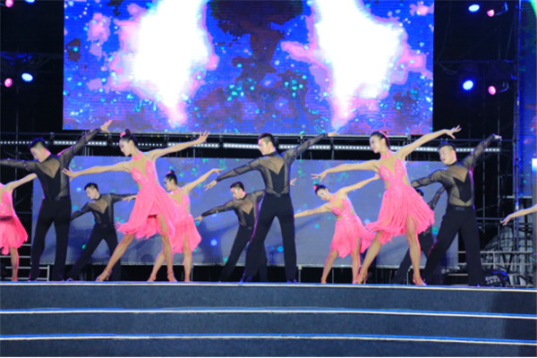 陕西全民健身操舞大赛,西咸新区全民篮球赛冠军比赛视频