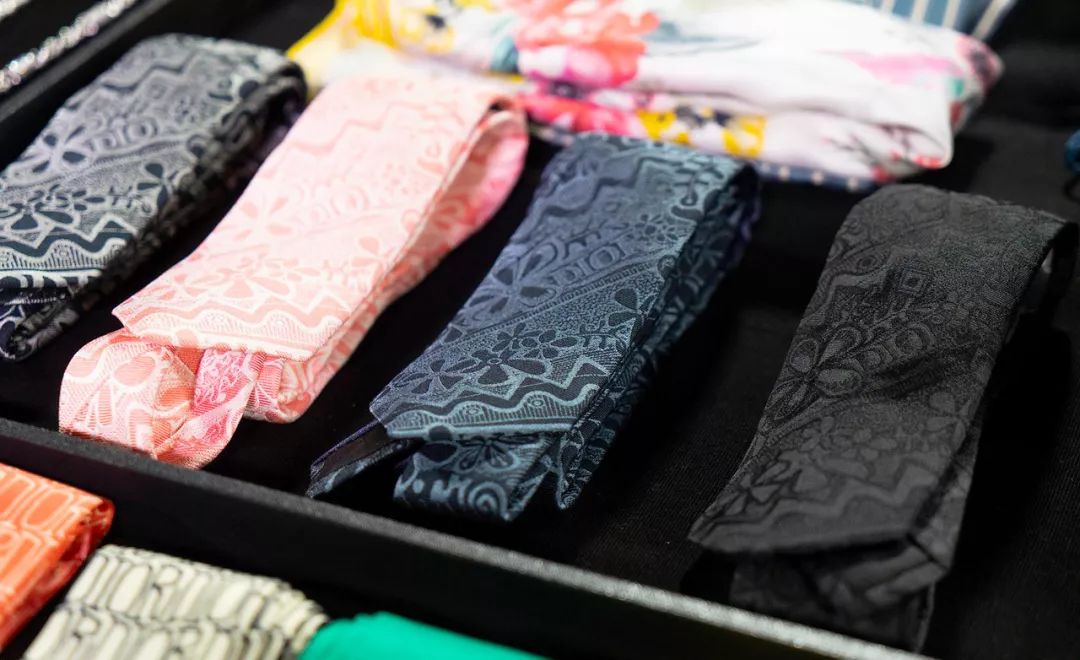 年末跨界合作狂潮｜吃的穿的用的中国的外国的各种联名各种抢钱