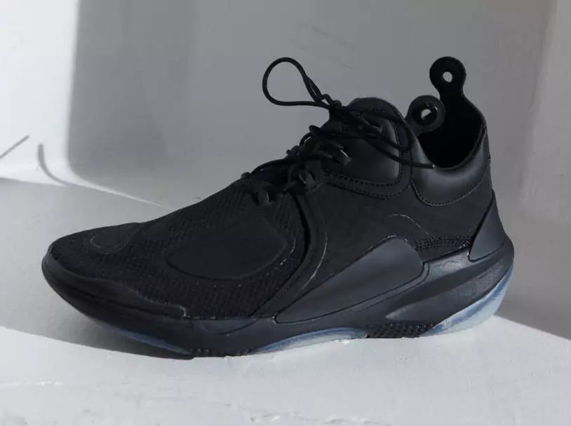 年末跨界合作狂潮｜吃的穿的用的中国的外国的各种联名各种抢钱