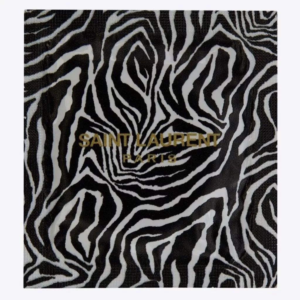 ysl圣罗兰有避孕套吗 (圣罗兰ysl避孕套)