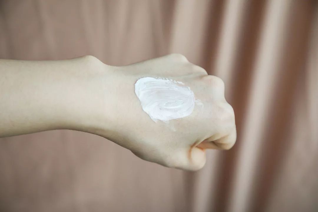 秋冬内搭必备神器,冬天只需这4件内搭每天不一样