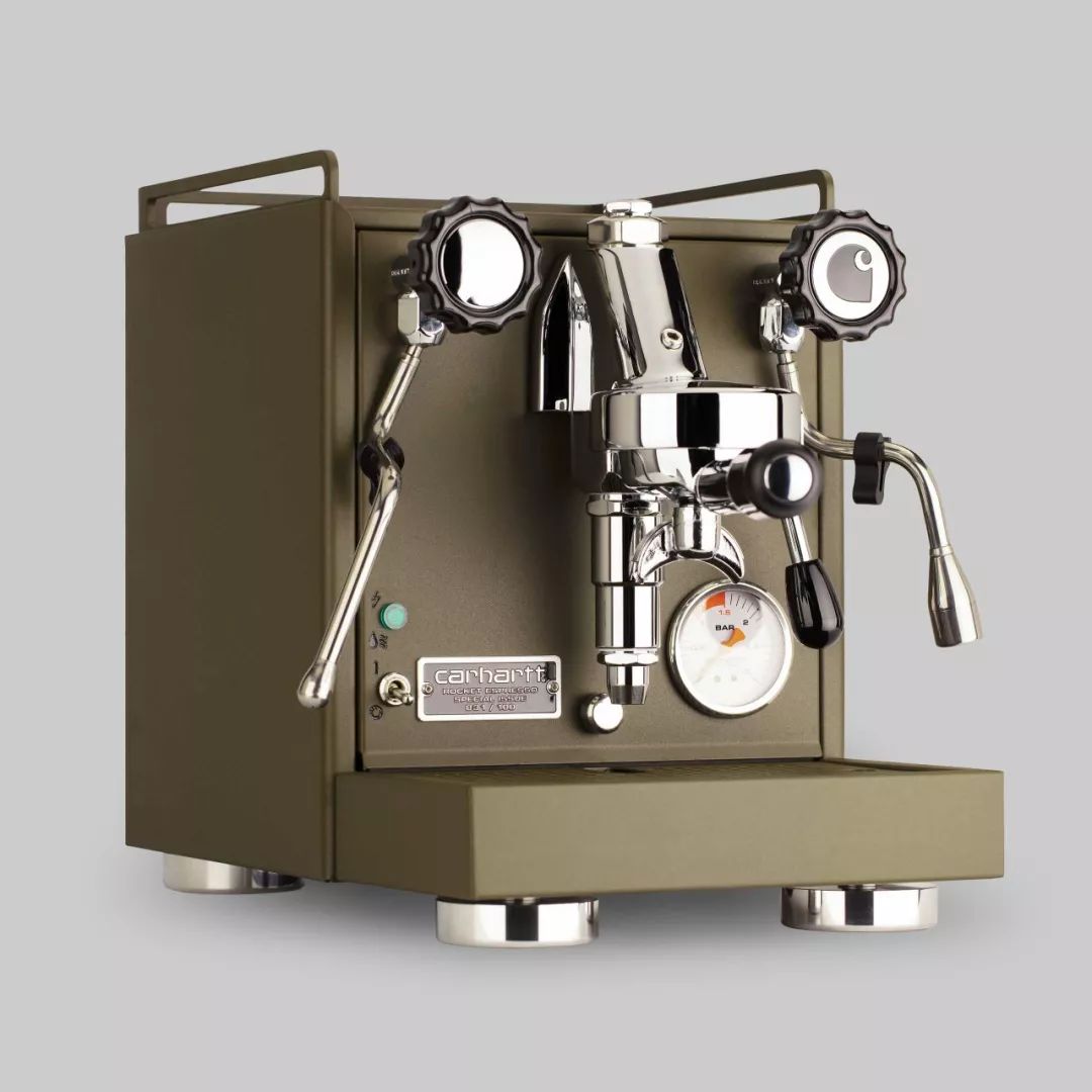 fendi最新,fendi的高光时刻