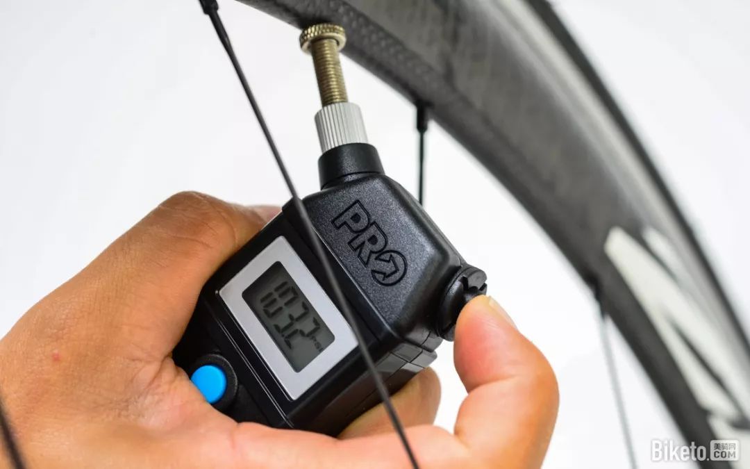 电子气压计正确使用方法,便携气压计