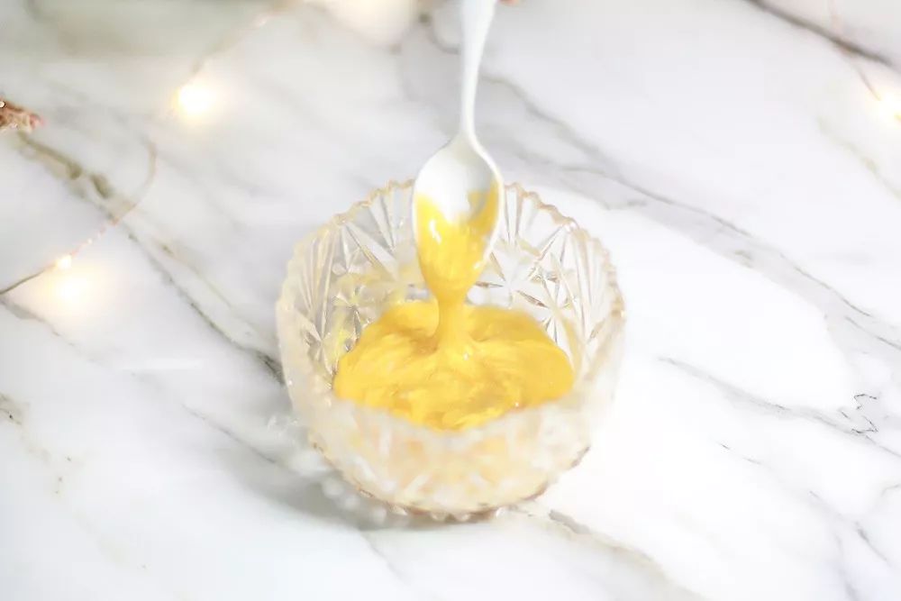 聊时尚|年末想要气场全开，你需要这些点“金”之笔