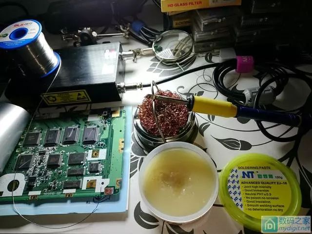 古董级德州仪器图形计算器拆解:竟然还能超频