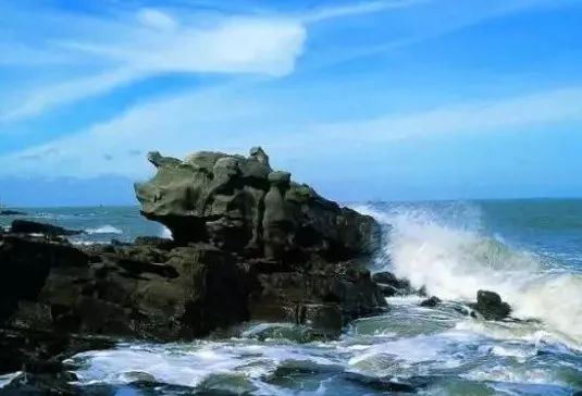 七彩贝丘湾海滩,七彩贝丘湾攻略