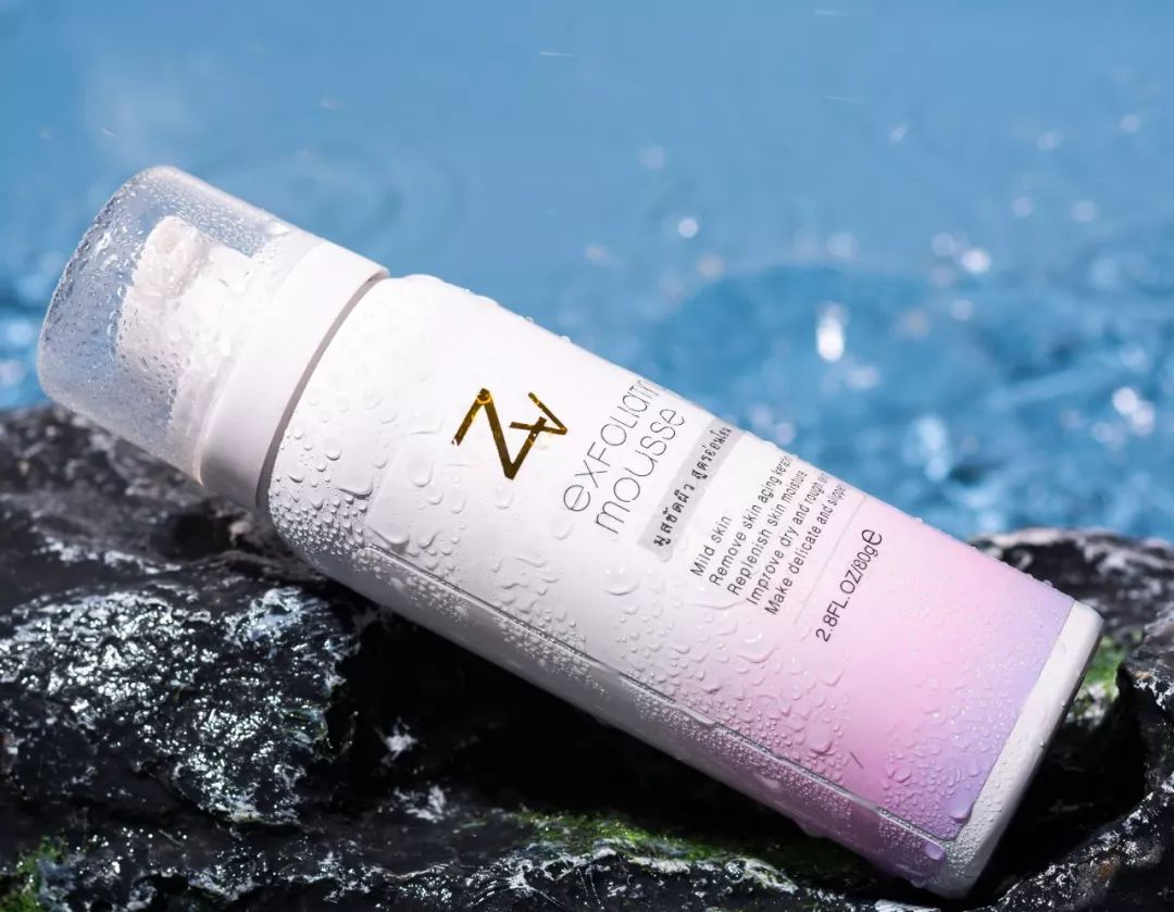 脸上搓下来很多泥,脸上搓出黑头