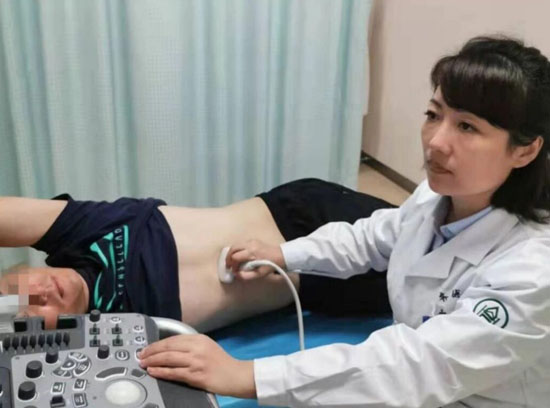 学生一吃饭胃疼怎么办,学生在学校吃什么会导致胃疼