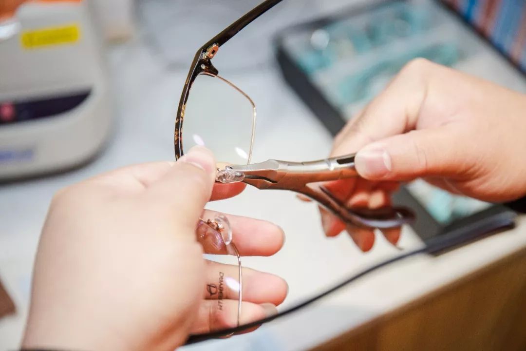 眼镜惠民96元全国配,眼镜秒杀福利1元包邮