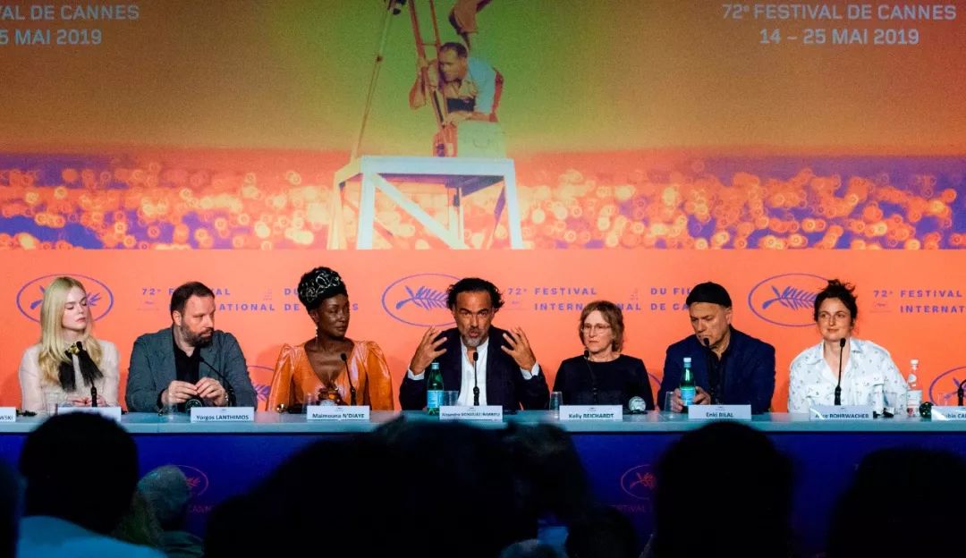 漫画家恩基·比拉：逡巡过去未来间