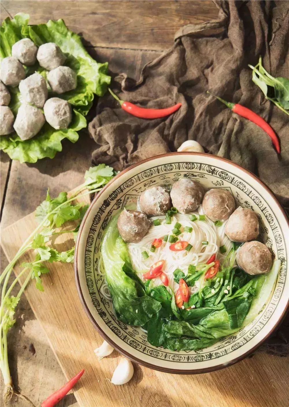 吃过10个算我输!本地人盖戳的年货清单揭秘