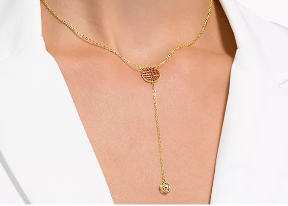 别怕过年回家人生拷问，戴这些大家只想和你合照发圈