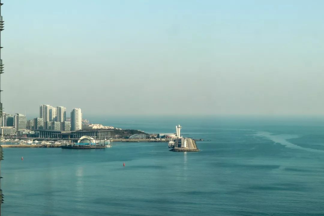 青岛无边泳池温泉度假,一线海景可以泡温泉