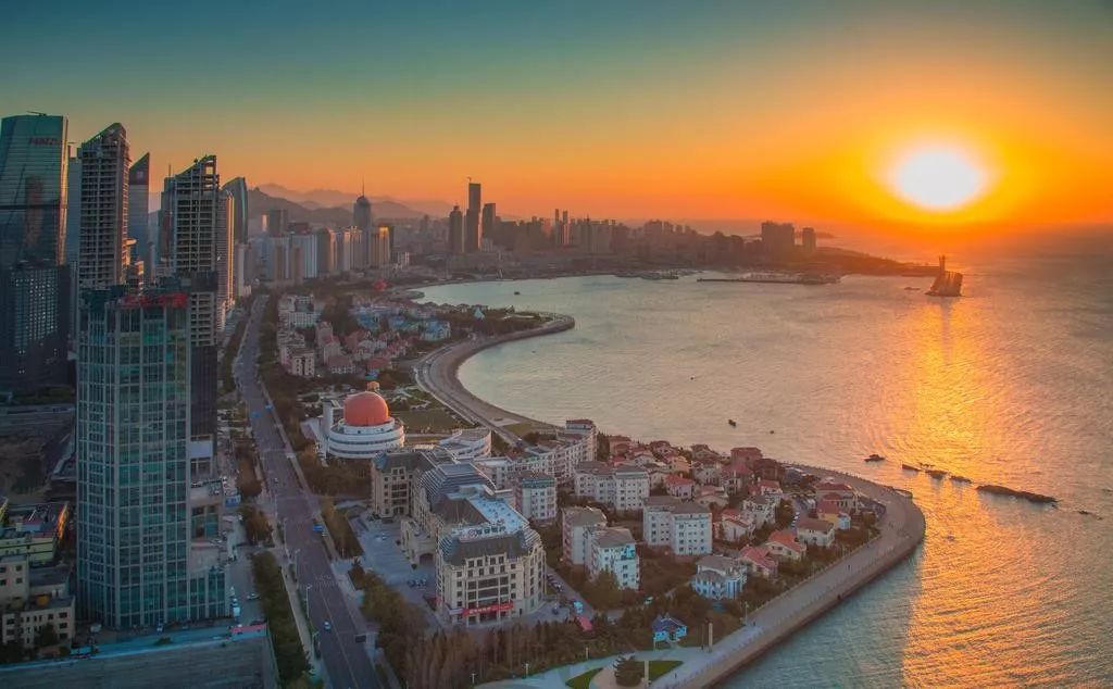 青岛无边泳池温泉度假,一线海景可以泡温泉