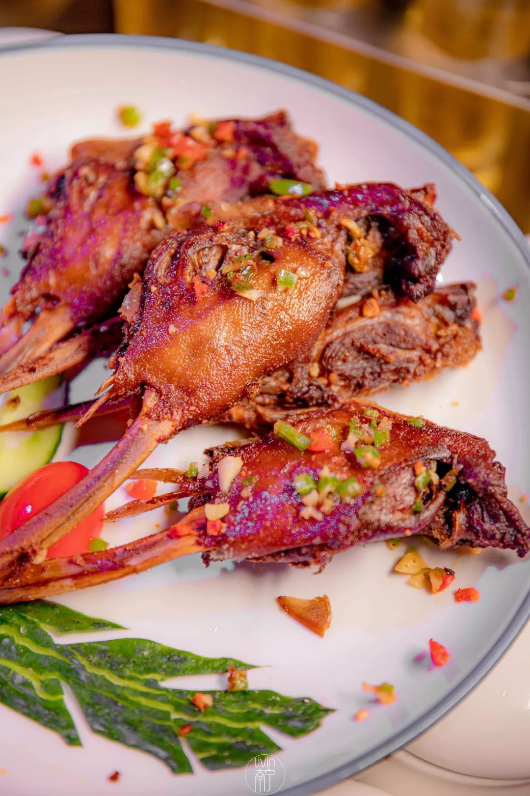 盛天地这间成都来的“网红酒馆”，谢霆锋都打卡了，你还没去过？