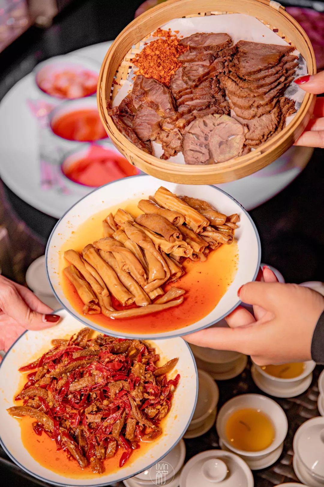 盛天地这间成都来的“网红酒馆”，谢霆锋都打卡了，你还没去过？