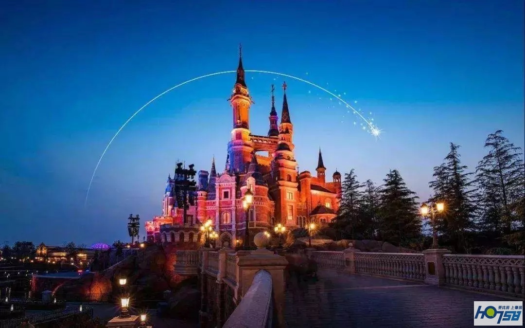 连顶豪都要靠“抢”？8000亩大湖，270°环幕景观