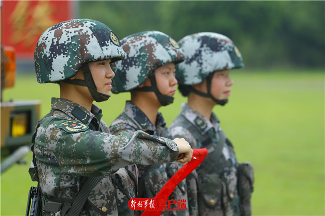 兵哥哥版“私人订制”表情包强势来袭！快收藏