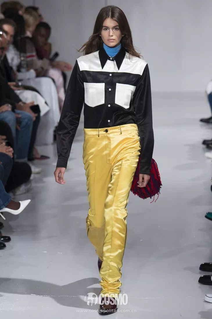 时髦办|18岁的Kaia怀孕了???其实LV太子妃也是19岁当妈妈的