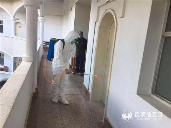 记者探访隔离病人心得,采访抗疫后方留守医护人员