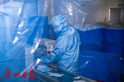 从小份额产品成为唯一产品，兄弟企业出让口罩生产线