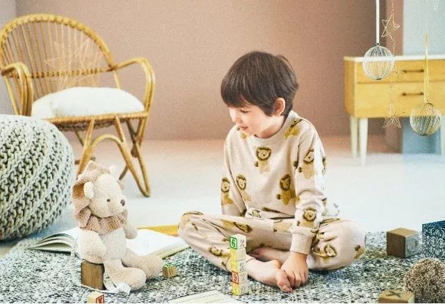 低头看看自己,低头看看