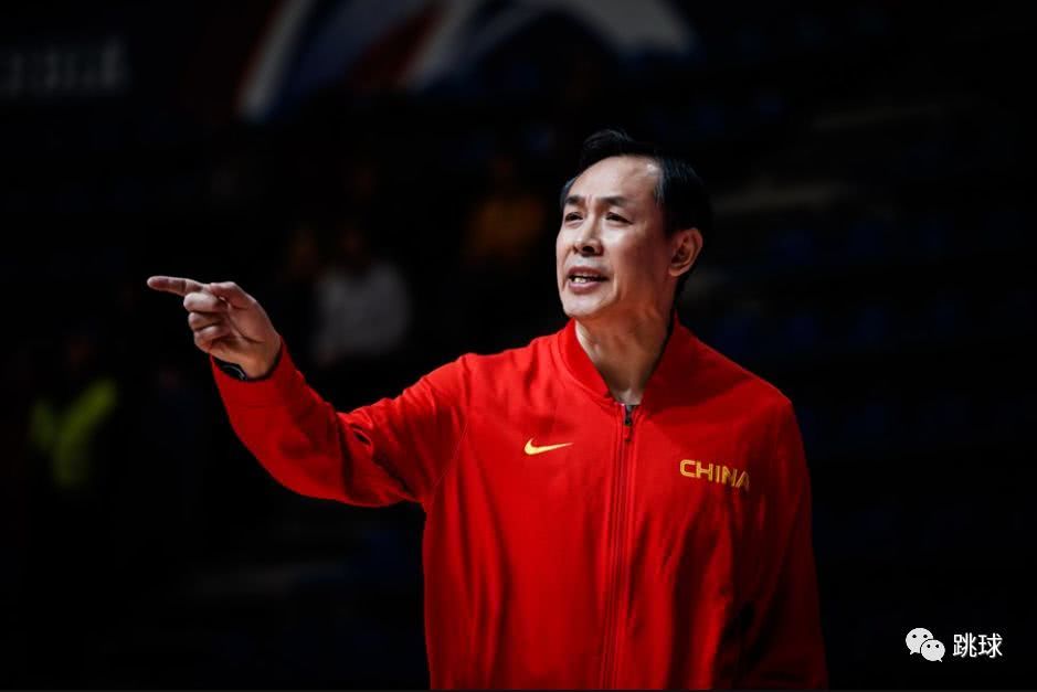 女篮主帅怒怼全体队员,女篮主教练怒斥视频