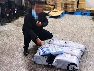 好险!这批假口罩差点从桂林发往武汉,幸好警察及时赶到