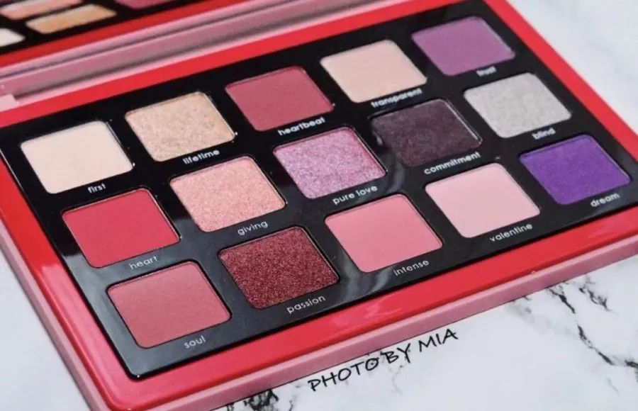 兰蔻情人节限定口红翻毛皮,兰蔻情人节限定礼盒口红丝绒