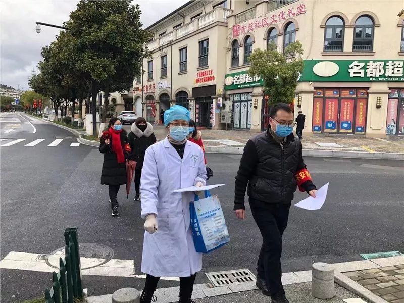 榜样的力量致敬奋斗一线的英雄,榜样的力量致敬疫情英雄