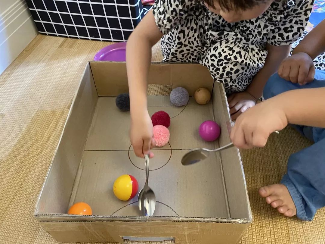 小朋友玩什么小游戏不花钱,童年的小游戏并且能赚钱