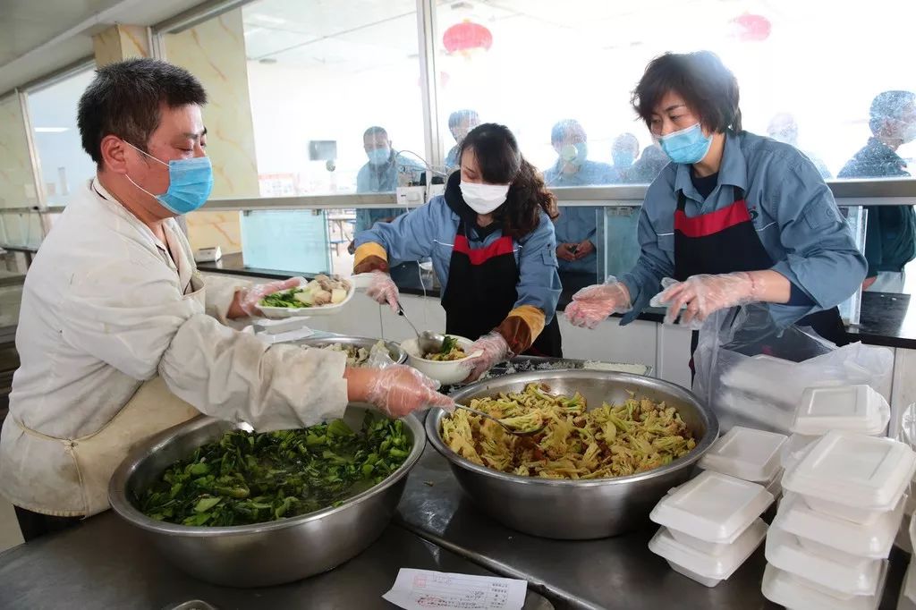 遇到诈骗电话是挂掉还是放任不管,接到诈骗电话就敲锅