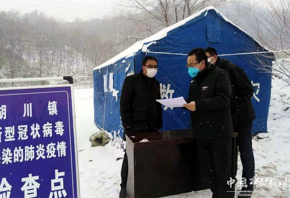 硬核乡村抗击疫情,贵州省硬核镇长