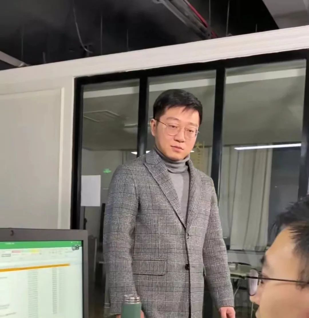 朱一旦的枯燥生活风格,朱一旦的枯燥生活好看吗