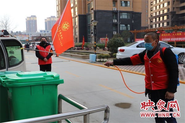 一袭红马甲一颗火热心商丘平安街道叶庙社区筑牢疫情防线