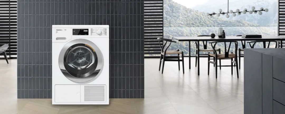 日常生活中的时尚博主,一个居家上班的博主