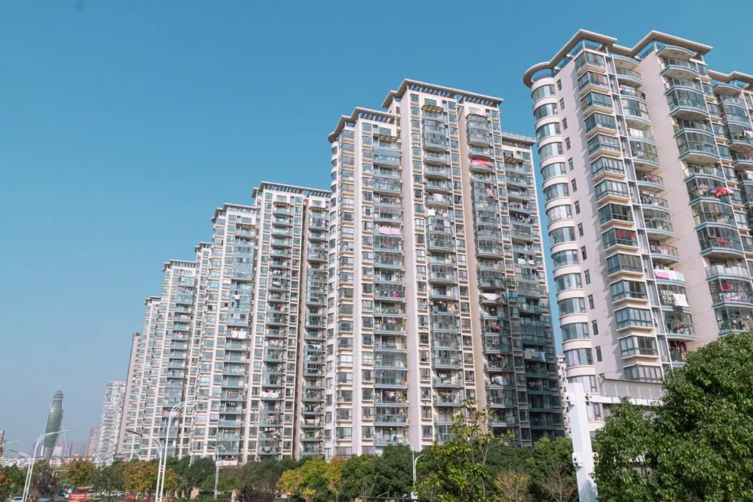 港股跌幅进一步扩大恒指跌逾2%,港股恒指跌超5%蓝筹股全线下挫