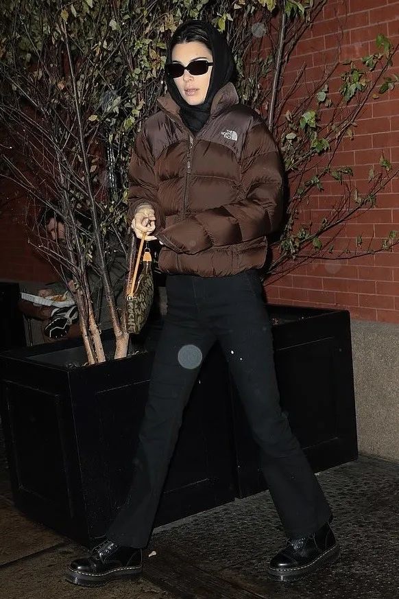 bellakendall什么关系,bella和kendall走秀