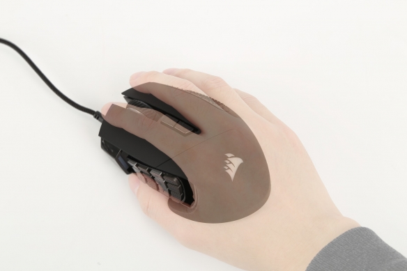 海盗船sabrergbpro游戏鼠标体验,海盗船rgb鼠标好用吗