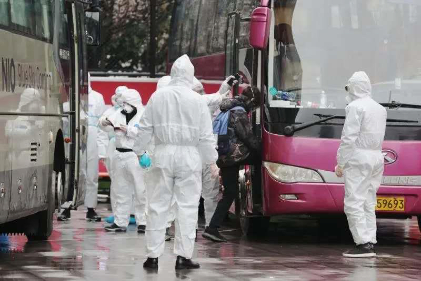 虹口足球场回沪隔离人员,虹口足球场中转站回沪