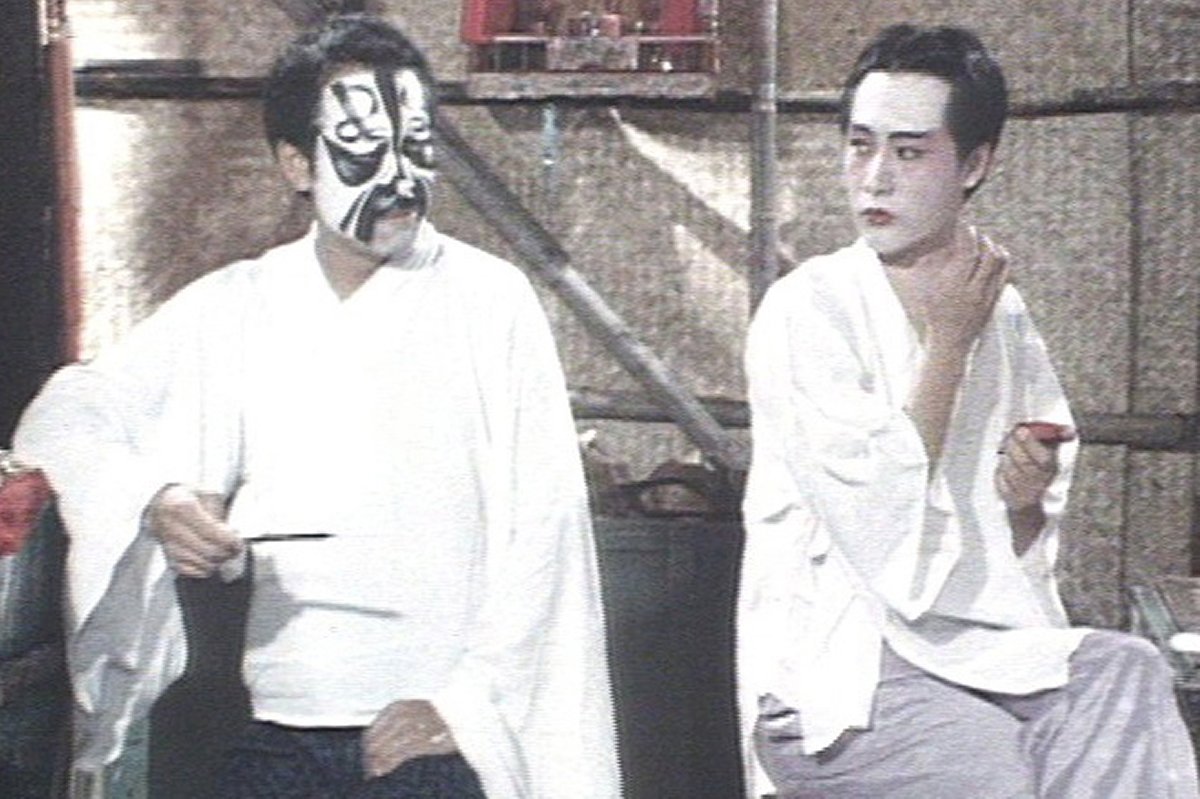 尹正鬓边不是海棠红怎样了,尹正看过鬓边不是海棠红的原著吗