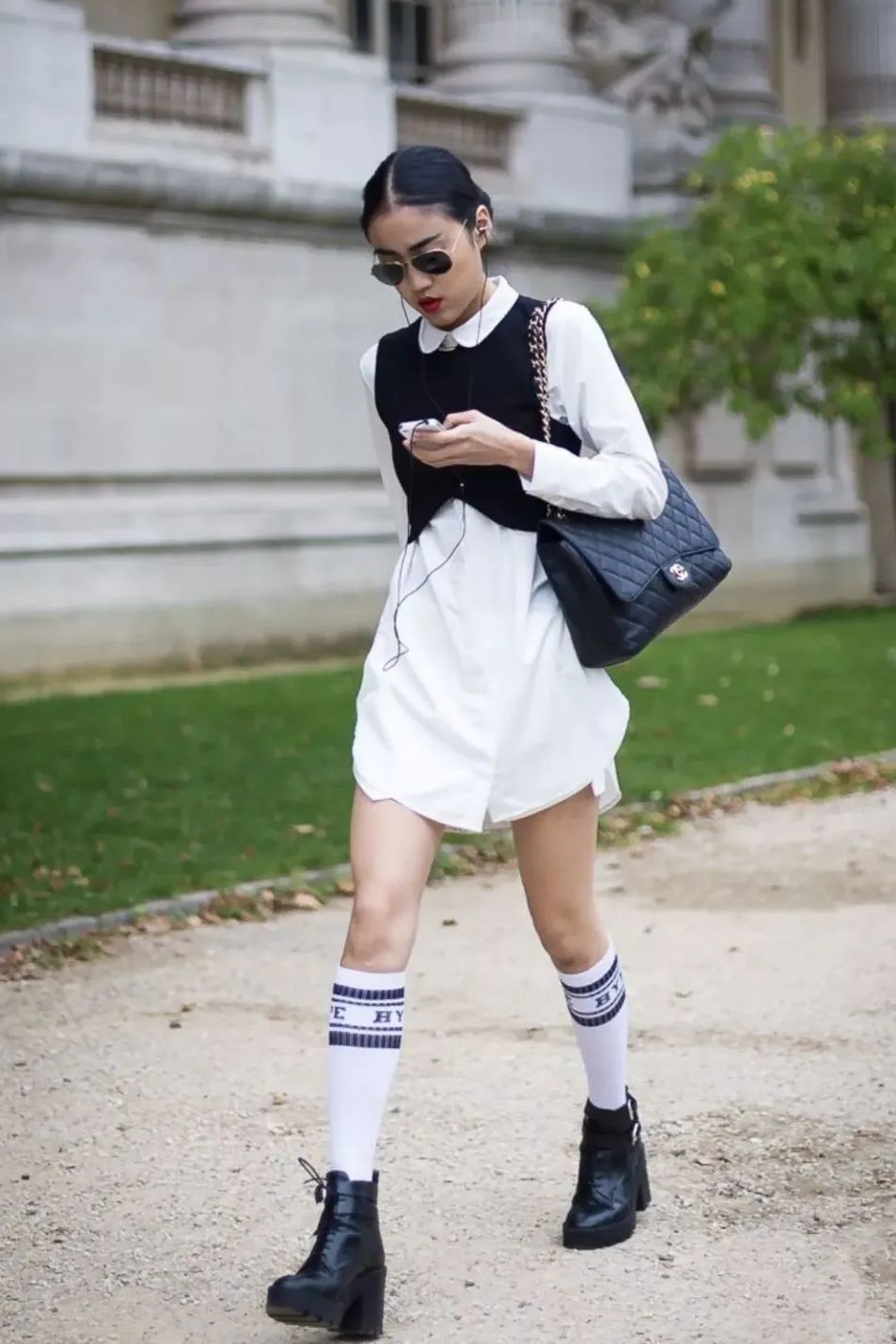 zara鑳屽績绌挎惌,zara鐗涗粩鑳屽績绌挎惌