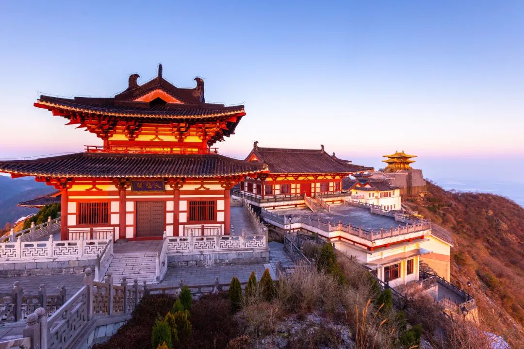 黄冈中学走下神坛,黄冈中学高三现状