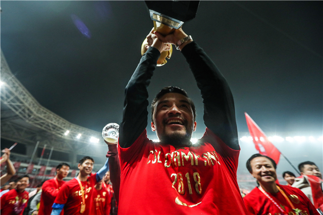 谢晖谈论足球问题,采访谢晖完整版