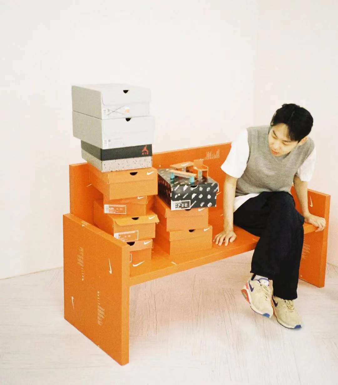 当弟弟们还在排队抢鞋的时候，*靠我**着这些千元鞋盒甩他们十年