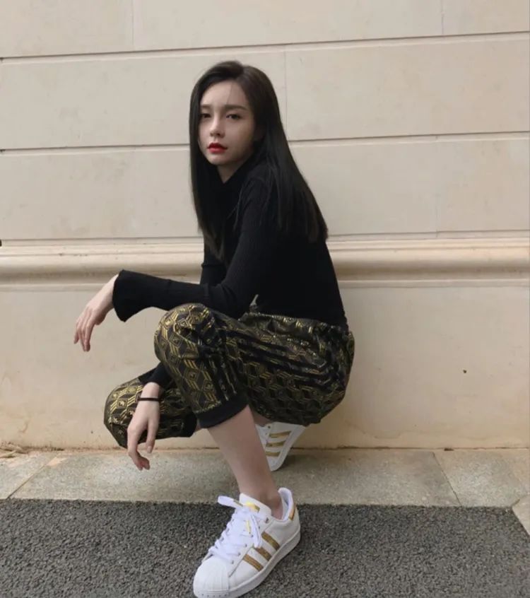 易烊千玺同款闪电帆布鞋,终于买到易烊千玺同款鞋