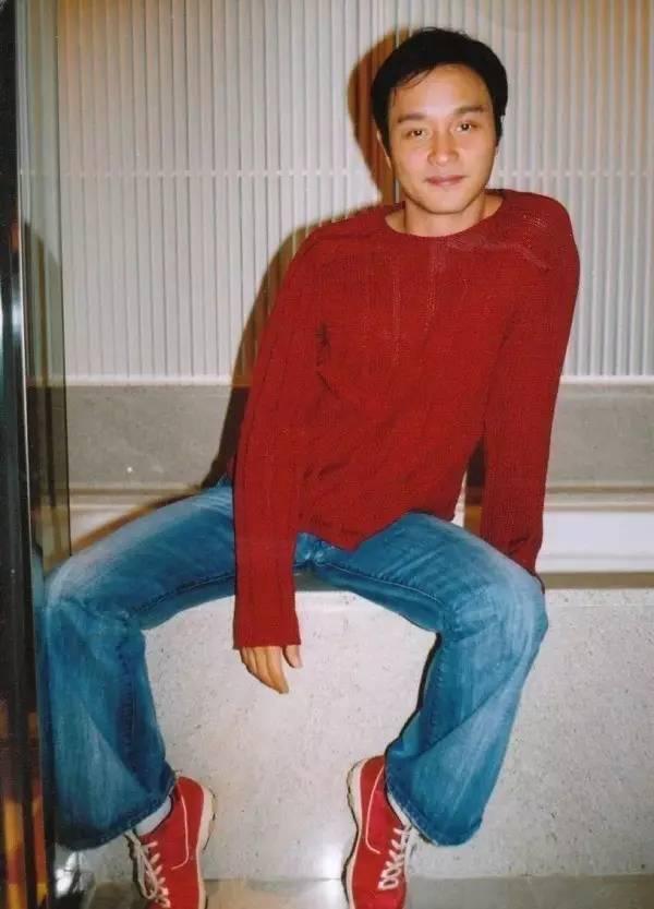 绝代风华的“哥哥”，他的衣品更应被记住