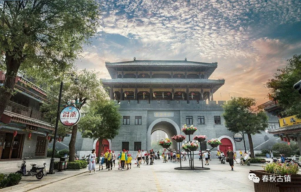 春暖花开古镇一游,春秋古镇景区