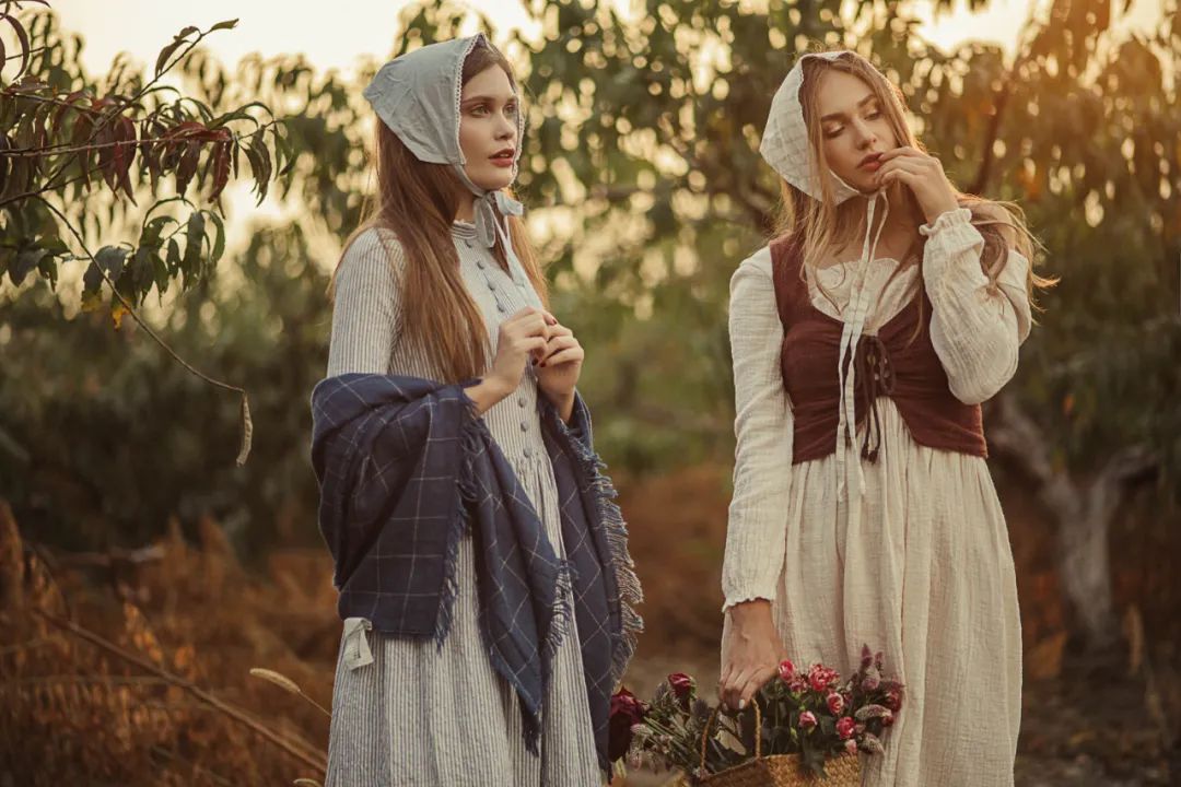 摄影师拍摄小道具,摄影师拍摄道具视频