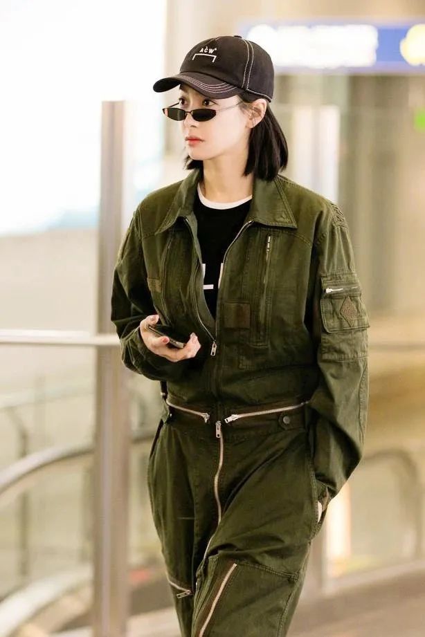 杨幂刘诗诗她们帅起来基本上没男人什么事了